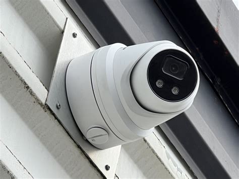 Do Ring Cameras Record Audio: A Symphony of Surveillance and Sound