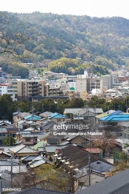 京都市山科区 天気 ～雨の日の哲学とカフェの温もり～